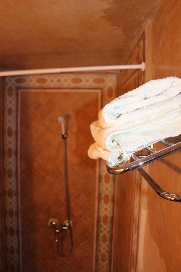 Hostal Gernika Szafszawan Zewnętrze zdjęcie